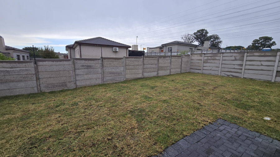 To Let 3 Bedroom Property for Rent in Haasendal Western Cape